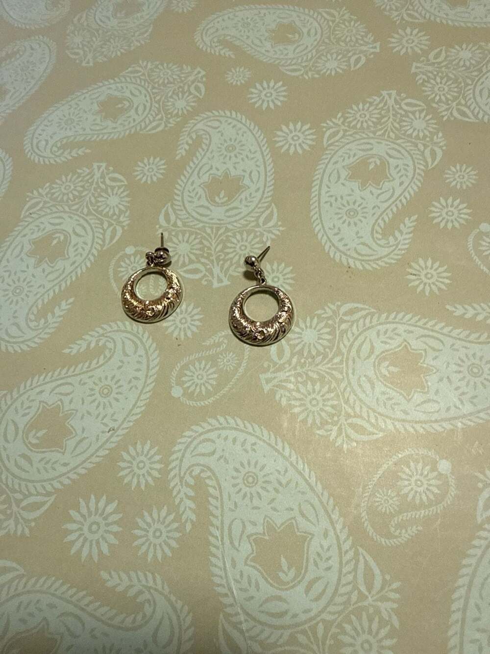 Vintage  Silver Tone Earrings - Picture 2 of 6